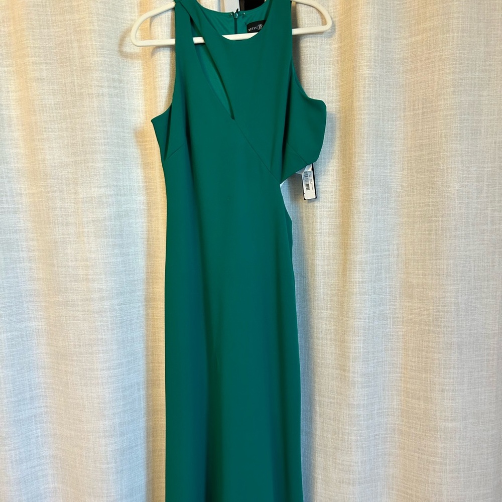 BETSY & ADAM CUTOUT GOWN Size 12